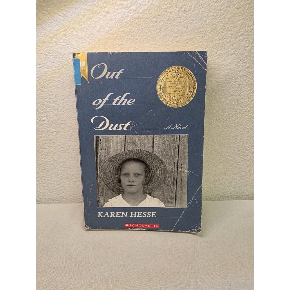 Out Of The Dust - Paperback By Karen Hesse - ACCEPTABLE
